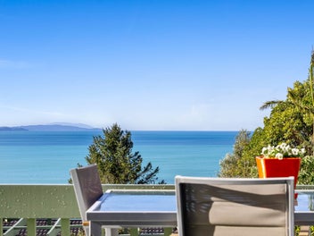 278 Whangaparaoa Road, Red Beach