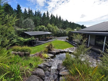 207 Old Mountain Road, Karamu