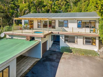 12 Kohu Road, Titirangi, Auckland