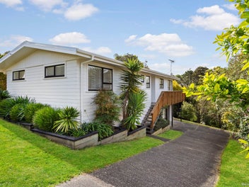 48 Weatherly Road, Torbay, Auckland