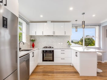 100 Castor Crescent, Cannons Creek, Porirua