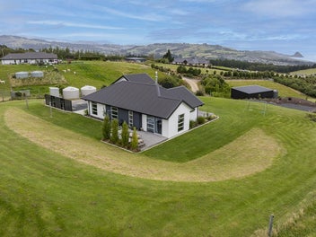 212 McMaster Road, Saddle Hill, Dunedin