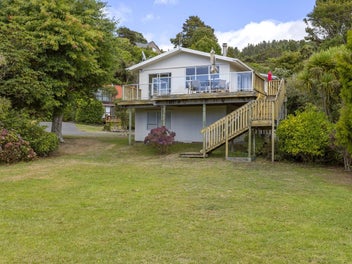 64 Kaiuru Avenue, Pukawa Bay, Tūrangi