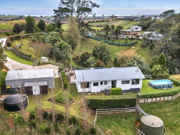 140A Cooper Road, Pollok, Pollok