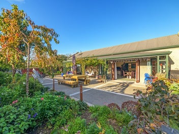 1 Strachan Way, Highbury, Palmerston North