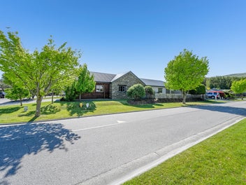 4 Manorburn Place, Lake Hayes, Queenstown