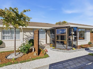 2/77 Frankleigh Street, Somerfield, Christchurch