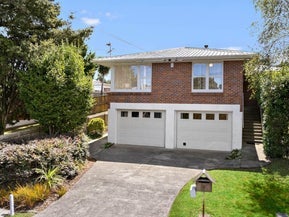 24 Kelvyn Grove, Hillpark, Auckland