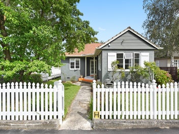 4 Valley Terrace, Hamilton Central, Hamilton