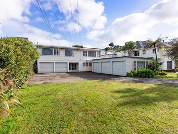 9 Bassett Road, Johnsonville, Wellington
