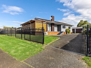 26 Lyncroft Street, Mangere East, Auckland