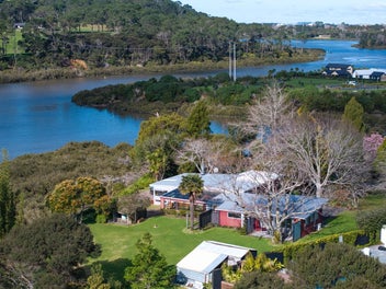 51 Kent Terrace, Riverhead, Riverhead