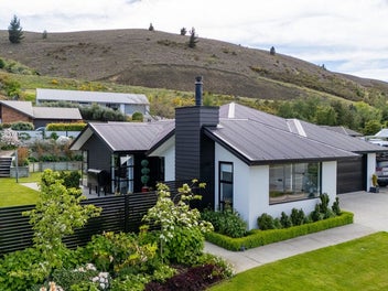 76 Shields Street, Clyde