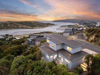 5 Seascape View, Paremata, Porirua