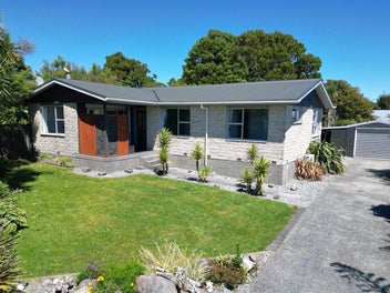 21 Arnott Heights, Greymouth, Greymouth