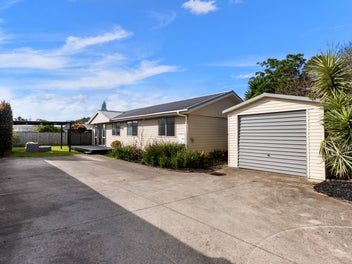 16 Curlew Bay Road, Otahuhu, Auckland