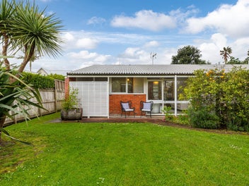 5/6 North Avenue, Narrow Neck, Auckland