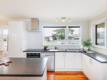 5 Sutherland Crescent, Westbrook, Palmerston North