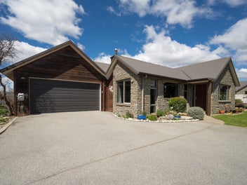 35 Larch Crescent, Alexandra, Alexandra