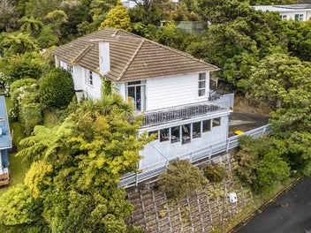 25 Collier Avenue, Karori, Wellington