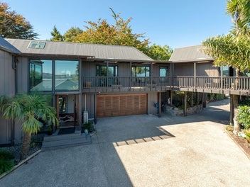 14 Taharepa Road, Hilltop, Taupo