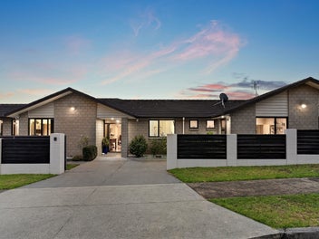 12 Saint Maroun Rise, The Gardens, Auckland