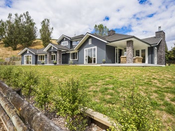 82 Kingsdale Park Drive, Palmerston North