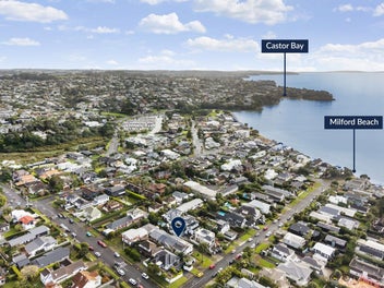 2/4 Cecil Road, Milford, Auckland