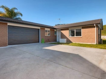 186 Ballintoy Park Drive, Welcome Bay, Tauranga