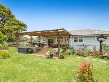 22 Downer Street, Helensville, Helensville