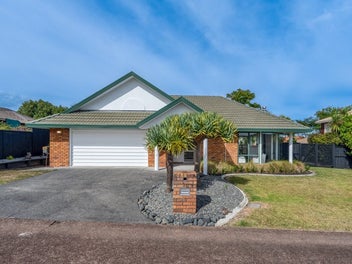 20 Jan Higgins Place, Golflands, Auckland