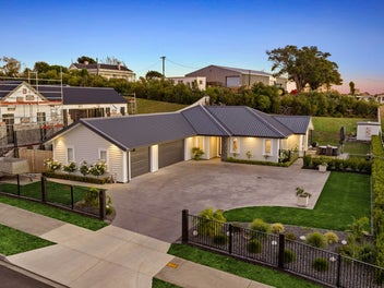 12 Kerr Crescent, Patumahoe, Pukekohe