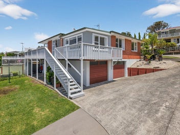 2 Fern Way, Brookfield, Tauranga