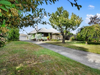 6 Panapa Road, Waipatu