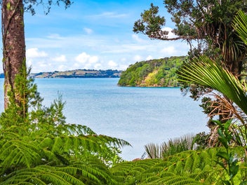 16 CLINTON RD, Tāwharanui Peninsula, Matakana