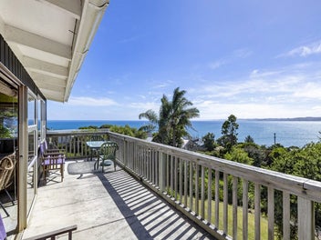 6C Whaanga Road, Raglan