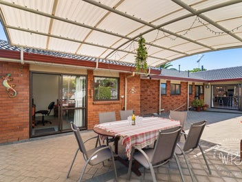 1 Gaylord Place, Conifer Grove, Takanini