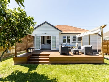 5 Barker Road, Marewa, Napier