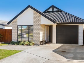 7 Opouatu AVE, Glenbrook, Glenbrook