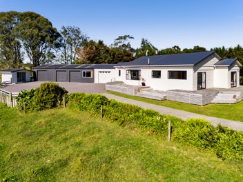 805 Richmond Road, Lepperton, New Plymouth