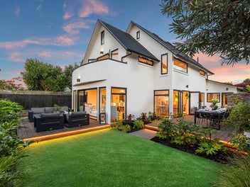 2/49 Aston Drive, Waimairi Beach, Christchurch