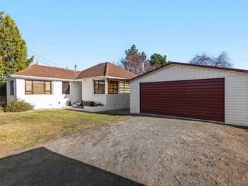 57 McGregors Road, Bromley, Christchurch