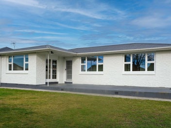 22 Farrington Avenue, Bishopdale, Christchurch