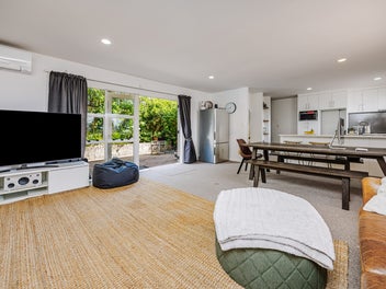 10/57 Gladstone Road, Northcote, Auckland