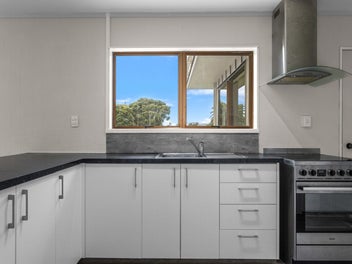 34 Fishermans Drive, Coastlands, Whakatane