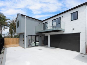 84A Tiraumea Drive, Pakuranga, Auckland