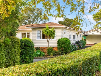 40 Avonleigh Road, Green Bay, Auckland