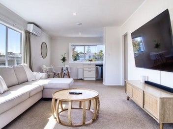 1/34 Bayview Road, Bayview, Auckland