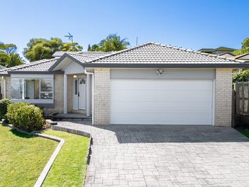 17 Mercury Lane, Windsor Park, Auckland