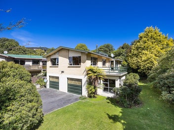 34 Pioneer Crescent, Helensburgh, Dunedin